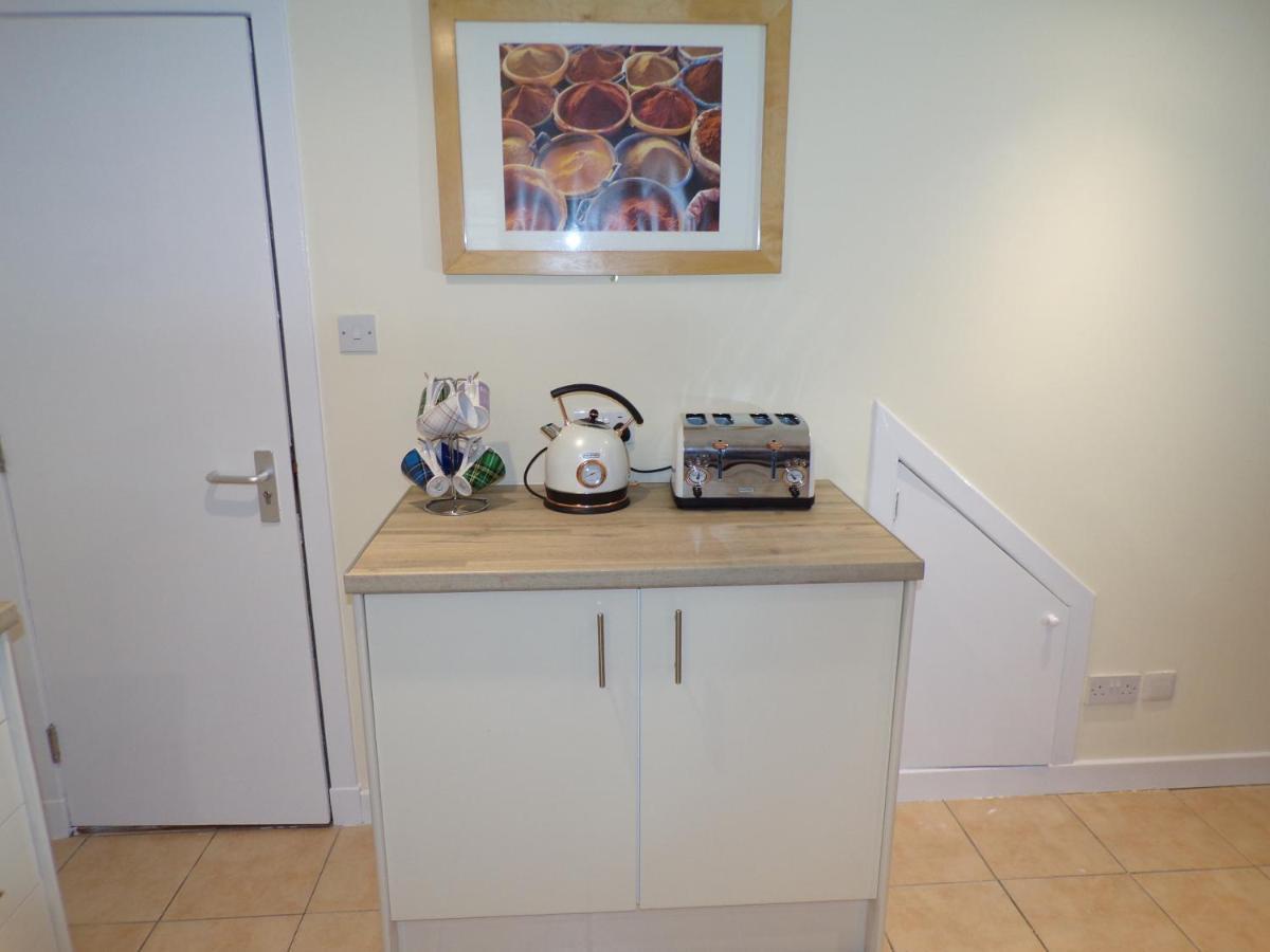 Whinstone Holiday Home In Falkland - Sleeps 8 Екстериор снимка