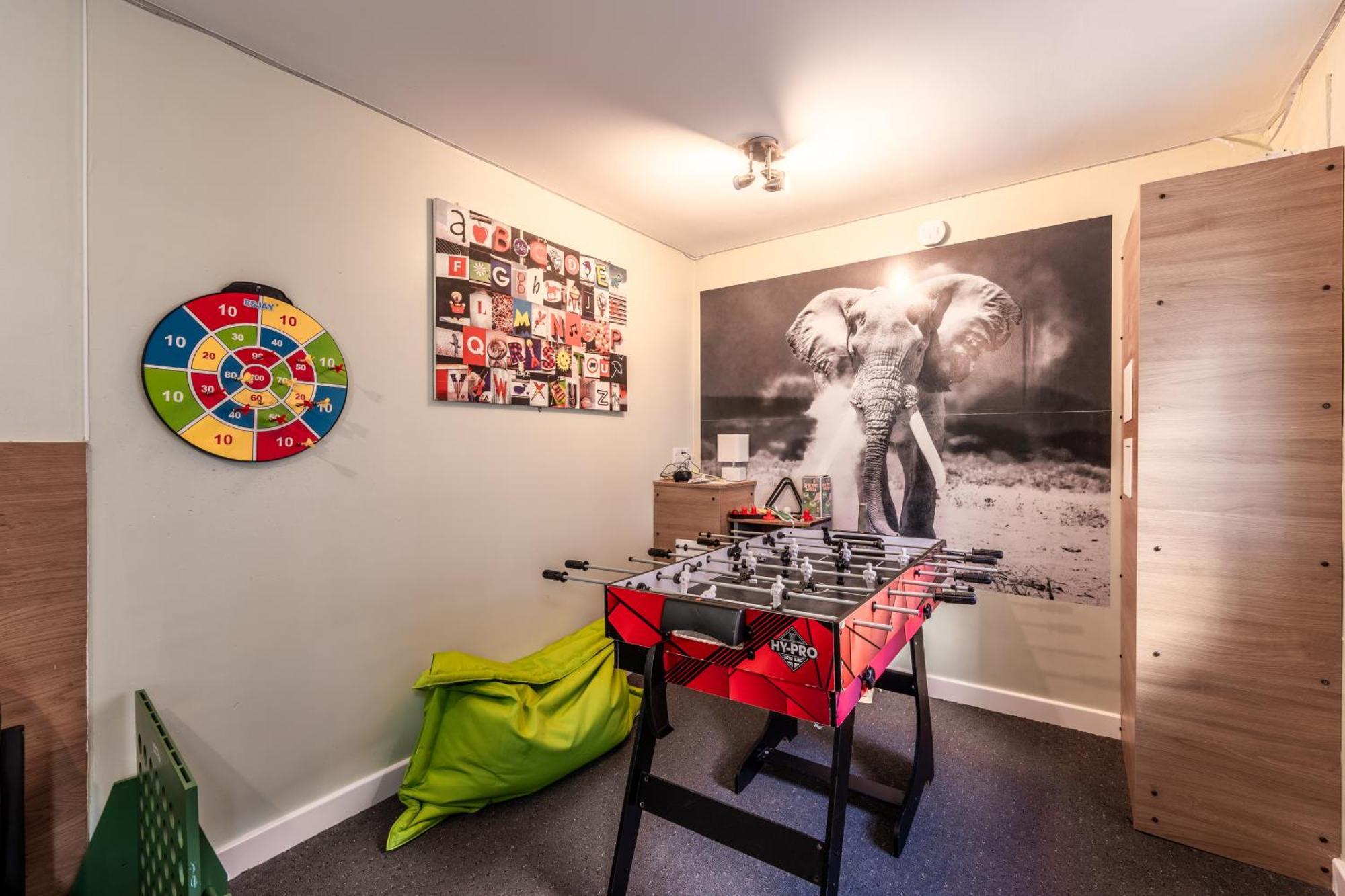 Whinstone Holiday Home In Falkland - Sleeps 8 Екстериор снимка