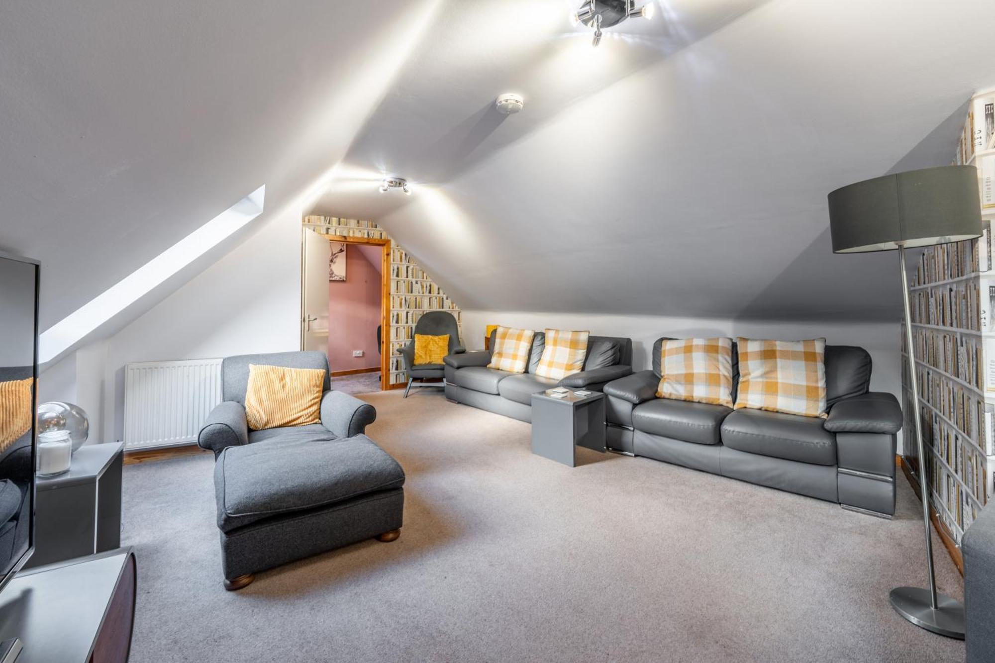 Whinstone Holiday Home In Falkland - Sleeps 8 Екстериор снимка